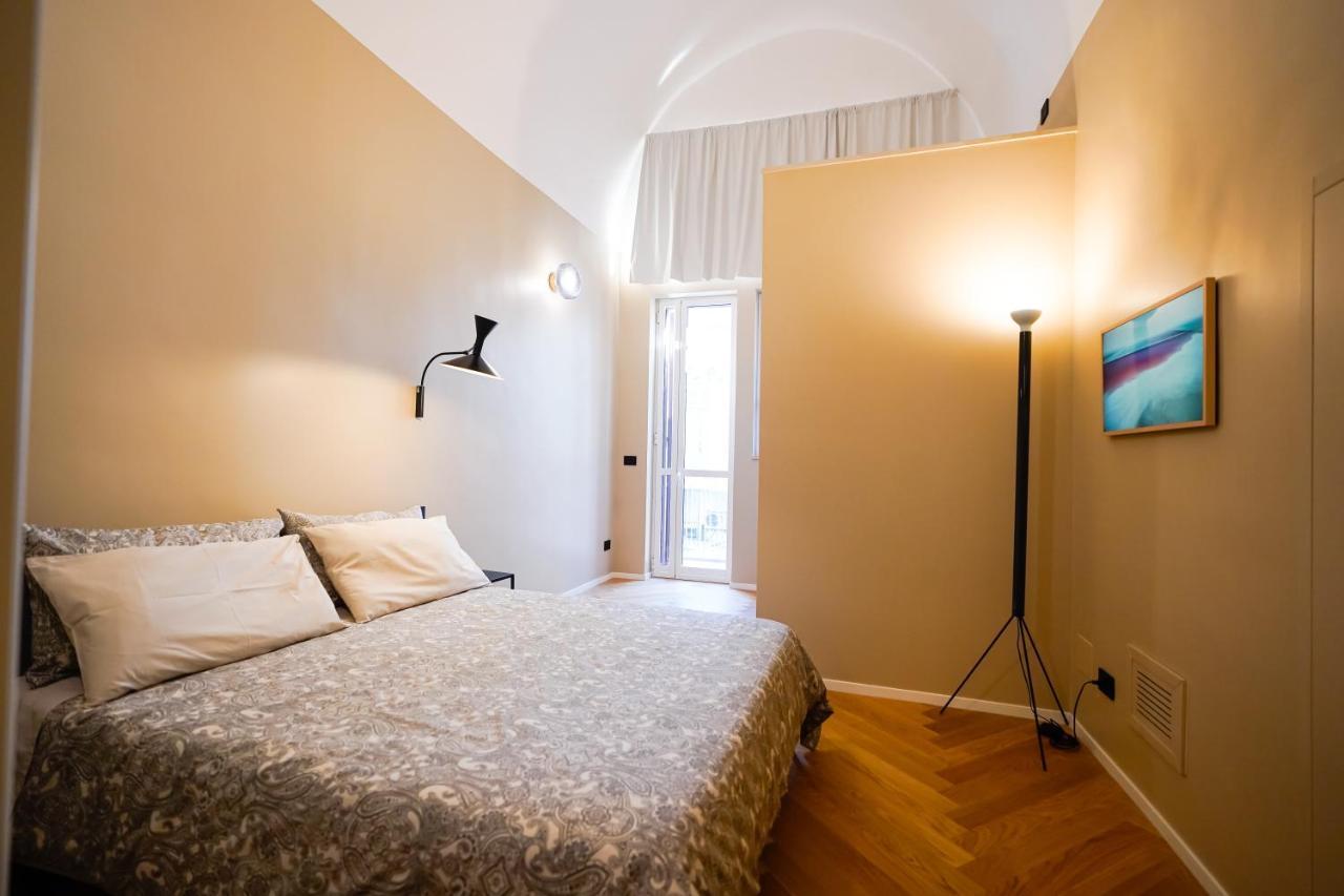 Meh Luxury Apartment City Centre Bari Exterior photo
