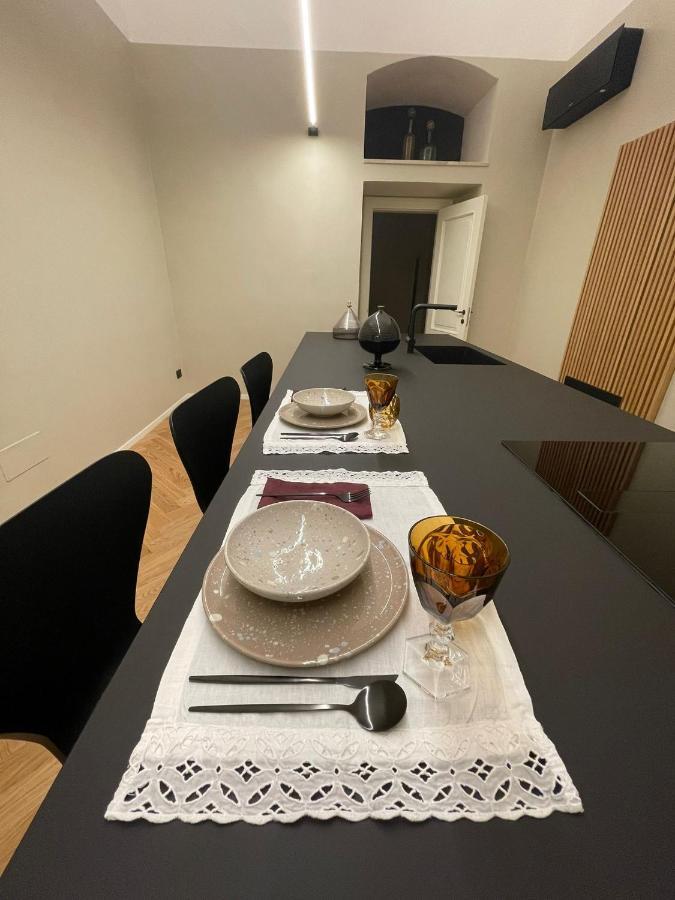Meh Luxury Apartment City Centre Bari Exterior photo